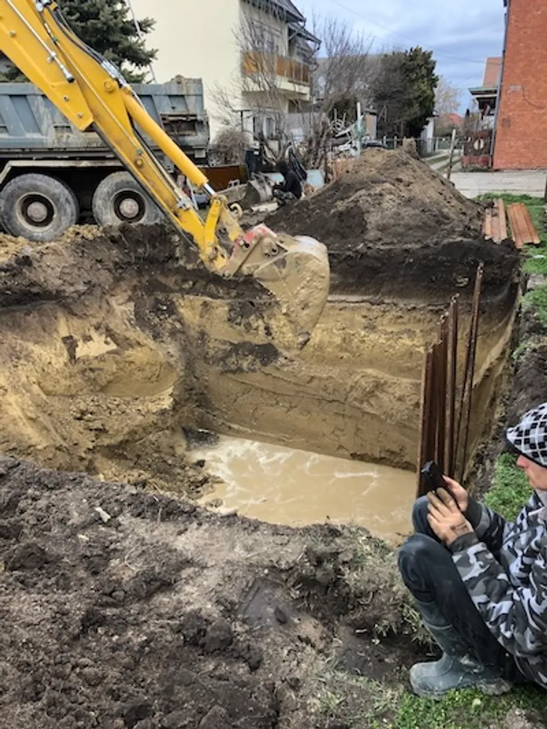 Tavaszi földmunka és tereprendezés 2026-ban – hogyan készüljön fel időben?